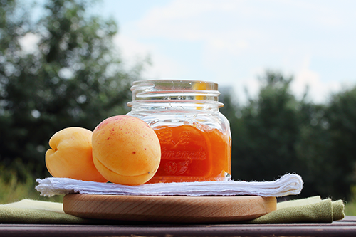 Hot Apricot Jam